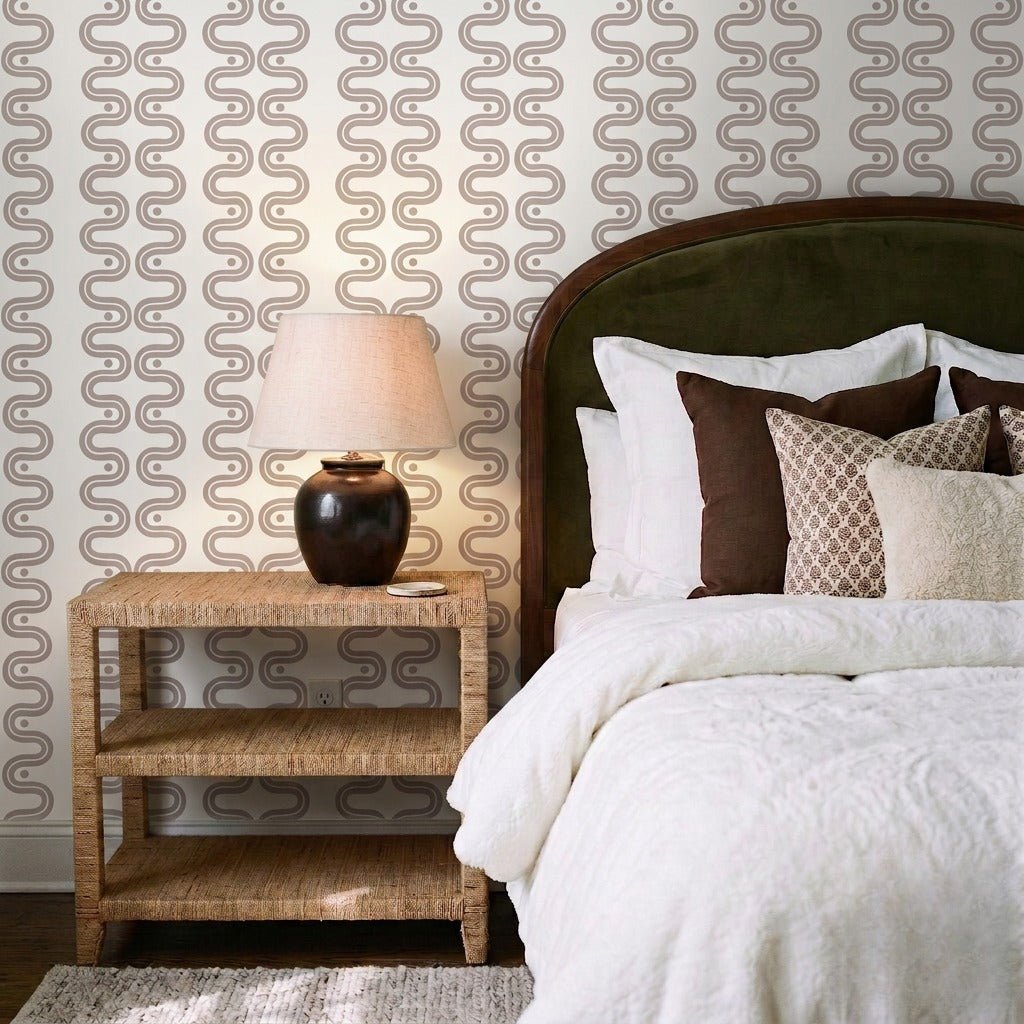 Round About - Lilac & White Wallpaper - Painted Paper